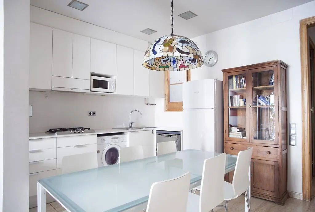 Aparteasy - Authentic Family Apartment Barcelona