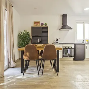  Apartment The White Flats Les Corts Spain